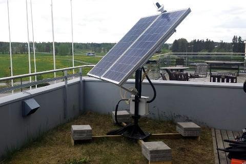 Bruce Helsen's Arduino-Powered Solar Tracker