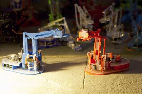 Mime Industries' MeArm Pi Smashes its Kickstarter Goal