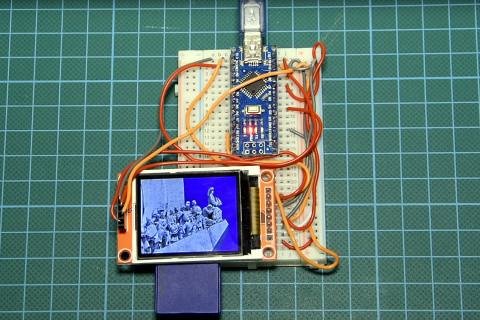 Nick Koumaris' Full-Colour Arduino Digital Photoframe