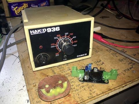 Simon Ludborzs' Modified Hakko 936 Soldering Station